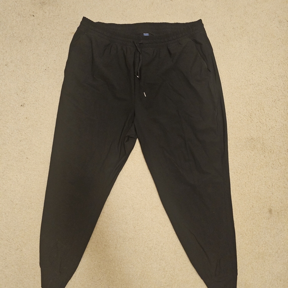 Old Navy Sleektech Black Jogger Pants - Picture 3 of 5